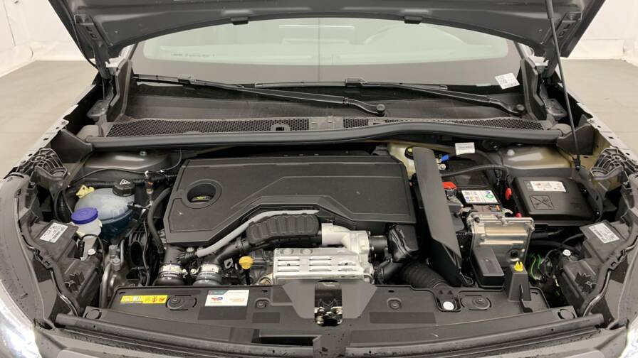 Mandataire Automobile neuf, recherche de Peugeot 2008-hybrid-145-e-dcs6-allure - E-Motors