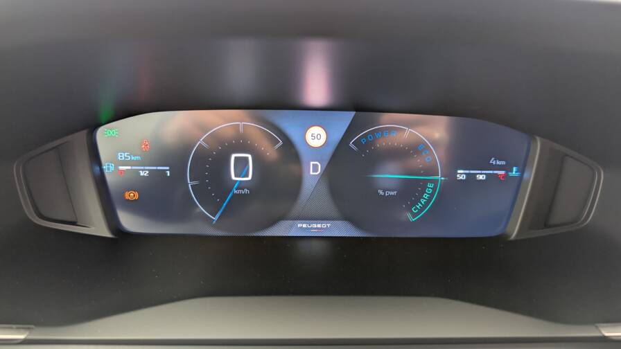 Mandataire Automobile neuf, recherche de Peugeot 2008-hybrid-145-e-dcs6-allure - E-Motors