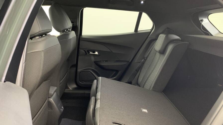 Mandataire Automobile neuf, recherche de Peugeot 2008-hybrid-145-e-dcs6-allure - E-Motors