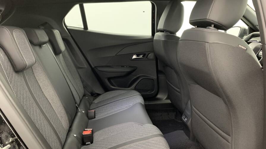 Mandataire Automobile neuf, recherche de Peugeot 2008-hybrid-145-e-dcs6-allure - E-Motors