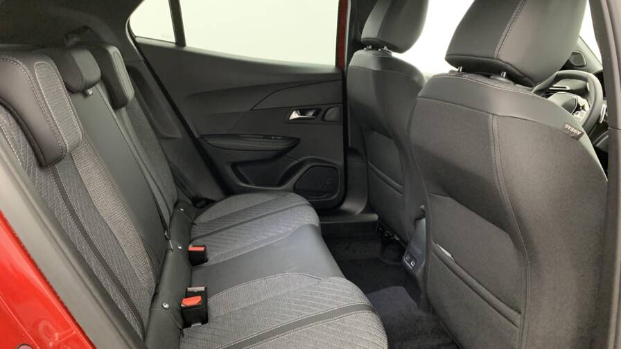 Mandataire Automobile neuf, recherche de Peugeot 2008-hybrid-145-e-dcs6-allure - E-Motors