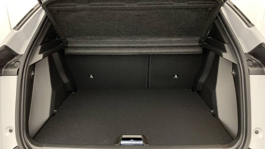 Mandataire Automobile neuf, recherche de Peugeot 2008-hybrid-145-e-dcs6-gt - E-Motors