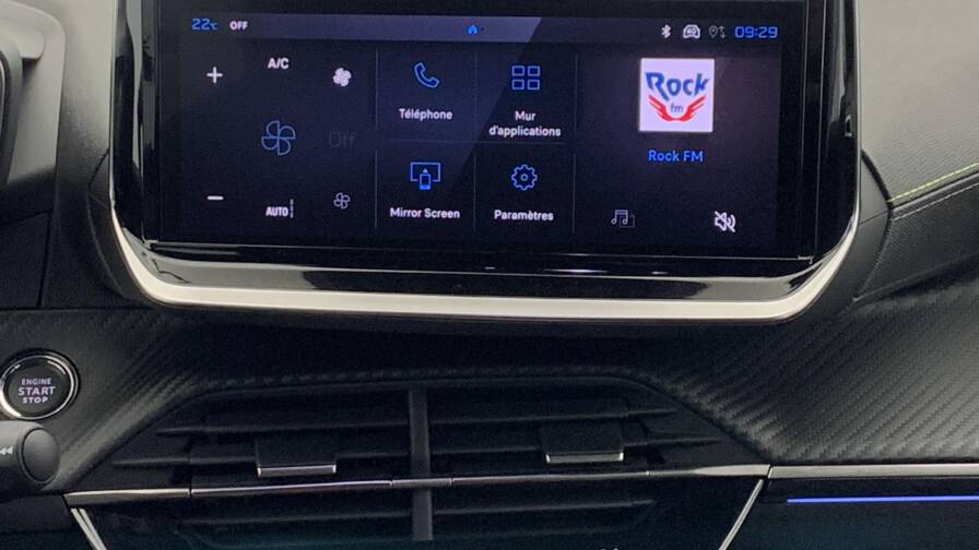 Mandataire Automobile neuf, recherche de Peugeot 2008-hybrid-145-e-dcs6-gt - E-Motors