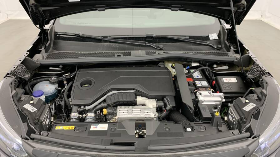 Mandataire Automobile neuf, recherche de Peugeot 2008-hybrid-145-e-dcs6-gt - E-Motors