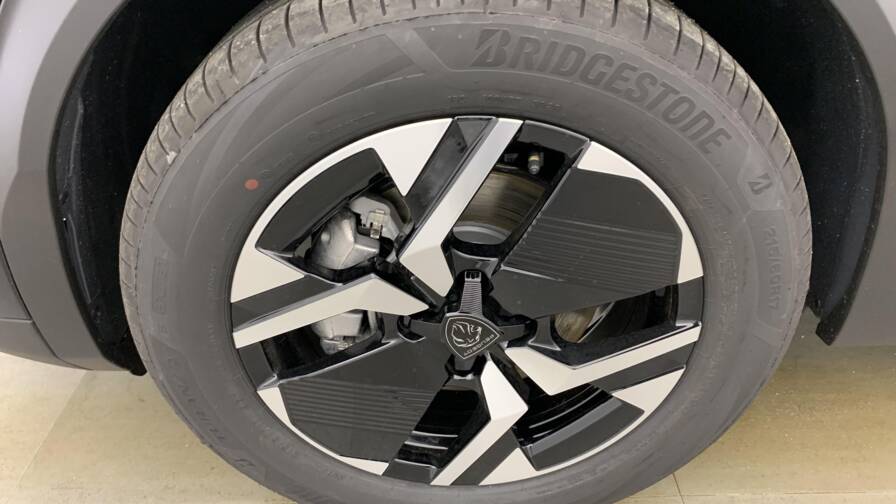 Mandataire Automobile neuf, recherche de Peugeot 2008-hybrid-145-e-dcs6-gt - E-Motors