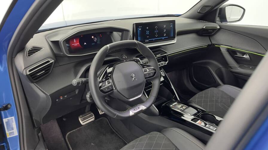 Mandataire Automobile neuf, recherche de Peugeot 2008-ii-1-2-puretech-130ch-gt-eat8 - E-Motors