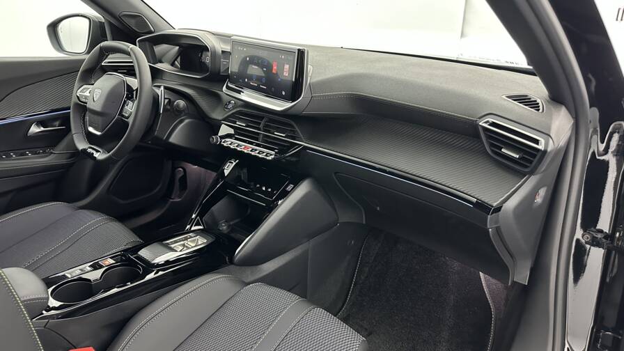 Mandataire Automobile neuf, recherche de Peugeot 2008-ii-2-1-2-hybrid-136ch-gt-e-dcs6 - E-Motors