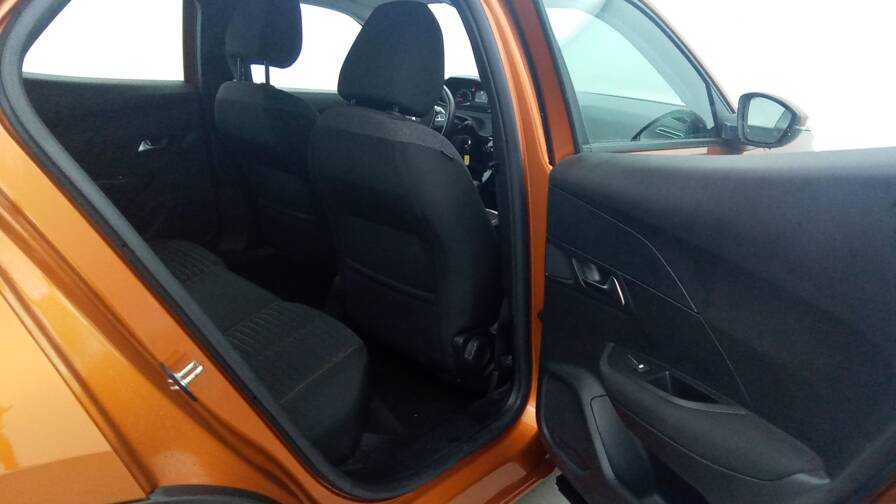 Mandataire Automobile occasion, recherche de Peugeot 2008-puretech-100-bvm6-active-plus-gps-plus-climatisation-automatique - E-Motors