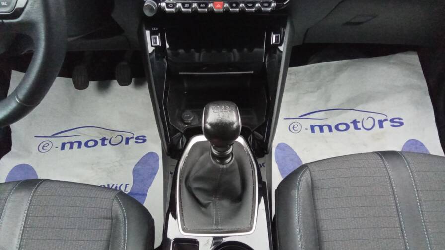 Mandataire Automobile occasion, recherche de Peugeot 2008-puretech-130-allure-plus-gps-plus-cam-ra - E-Motors