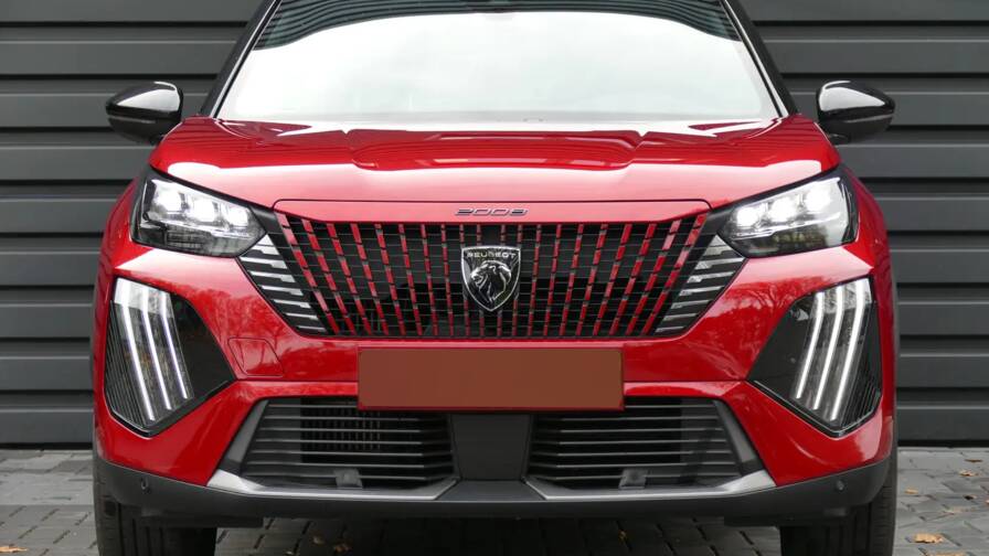 Mandataire Automobile neuf, recherche de Peugeot 2008-hybrid-136-e-dcs6-gt-plus-pack-vision-navigation-drive-assist-plus - E-Motors