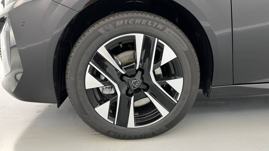 Mandataire Automobile neuf, recherche de Peugeot 208-1-2-hybrid-110ch-allure-e-dcs6 - E-Motors