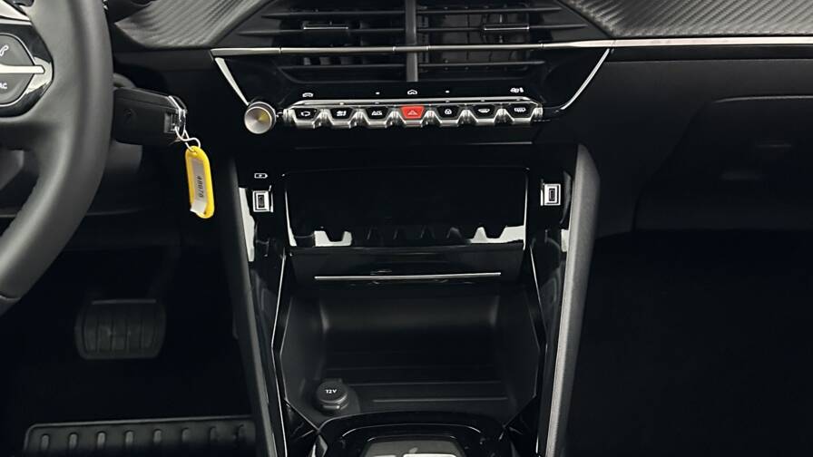 Mandataire Automobile neuf, recherche de Peugeot 208-1-2-hybrid-110ch-allure-e-dcs6 - E-Motors