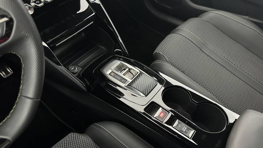 Mandataire Automobile occasion, recherche de Peugeot 208-1-2-hybrid-136ch-gt-e-dcs6 - E-Motors