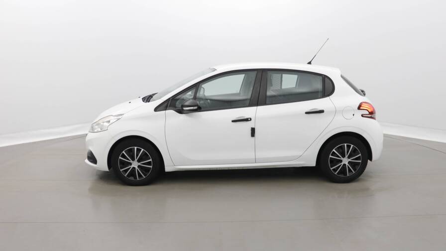 Mandataire Automobile occasion, recherche de Peugeot 208-affaire-1-6-bluehdi-75-pack-clim-2pl - E-Motors