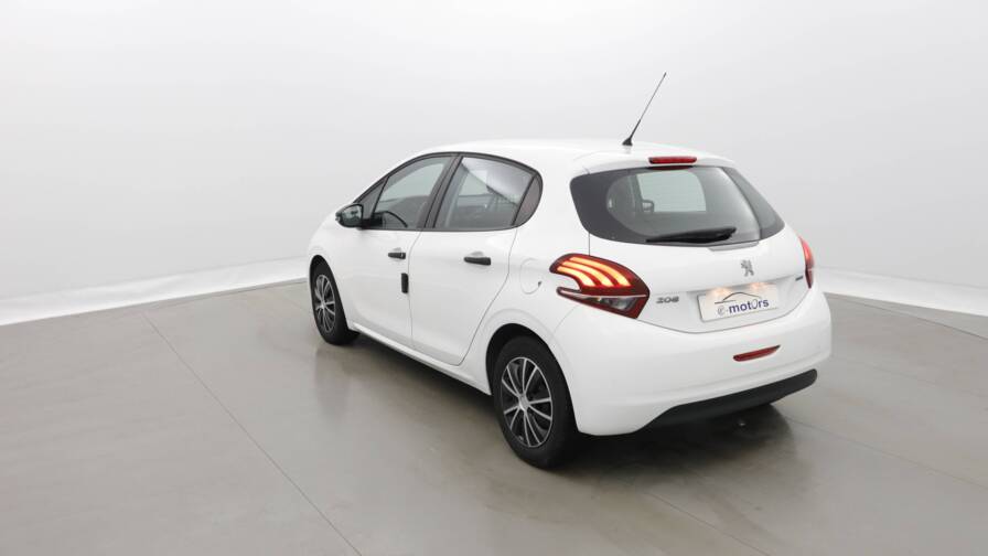 Mandataire Automobile occasion, recherche de Peugeot 208-affaire-1-6-bluehdi-75-pack-clim-2pl - E-Motors