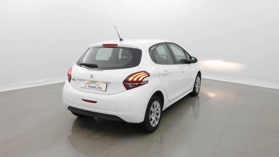 Mandataire Automobile utilitaire, recherche de Peugeot 208-affaire-puretech-82-premium-pack-2pl-plus-pdc-ar - E-Motors