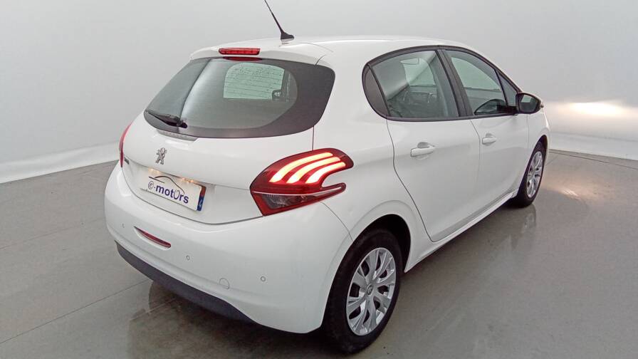 Mandataire Automobile utilitaire, recherche de Peugeot 208-affaire-puretech-82-premium-pack-2pl-plus-pdc-ar - E-Motors