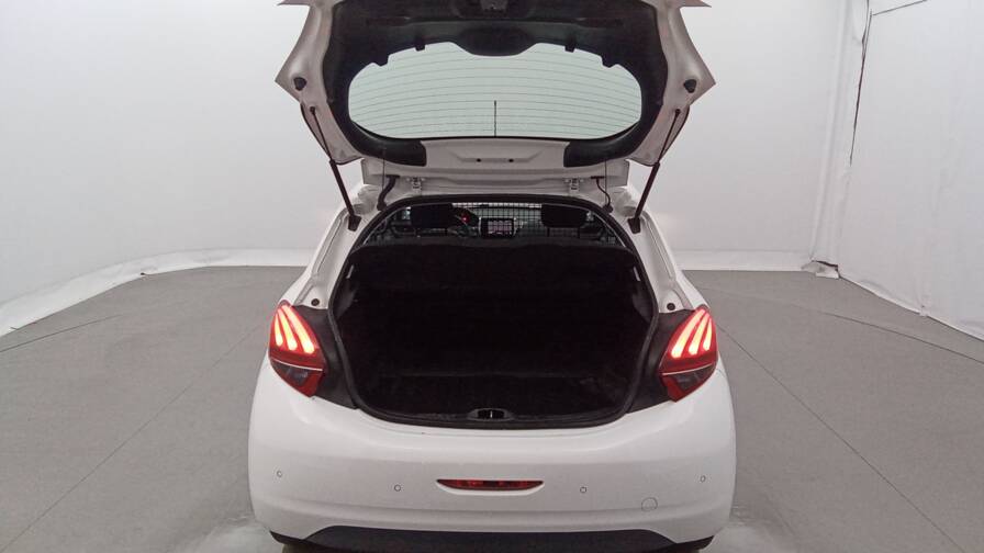 Mandataire Automobile utilitaire, recherche de Peugeot 208-affaire-puretech-82-premium-pack-2pl-plus-pdc-ar - E-Motors