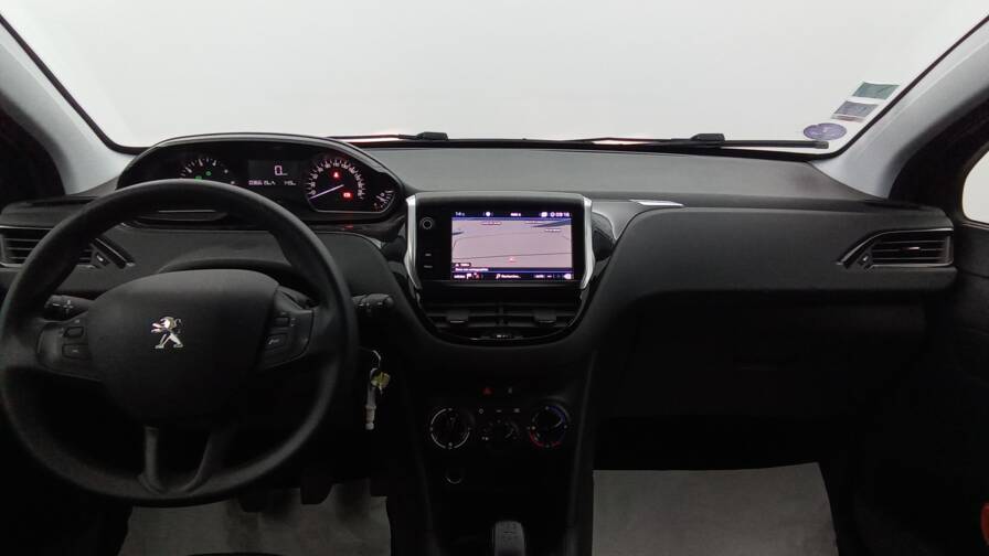 Mandataire Automobile occasion, recherche de Peugeot 208-affaire-puretech-82-premium-pack-plus-pdc-ar - E-Motors