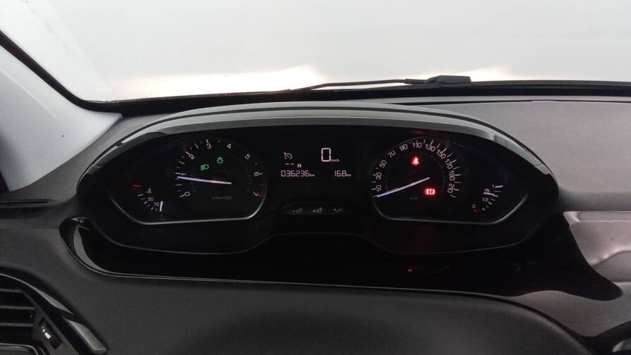 Mandataire Automobile occasion, recherche de Peugeot 208-affaire-puretech-82-premium-pack-plus-pdc-ar - E-Motors