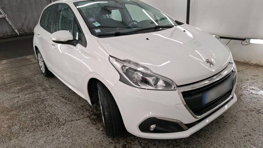 Mandataire Automobile occasion, recherche de Peugeot 208-puretech-82-s-s-bvm5-active-plus-gps-plus-stationnement-arri-re - E-Motors