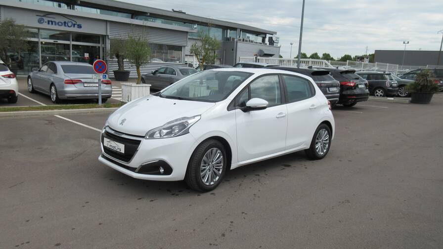Avis-mandataire-auto-Emotors-Peugeot-208-Active-puretech-82-5p-plus-jantes-16.
