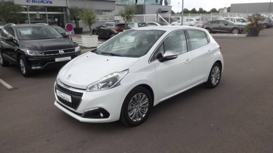 Avis-mandataire-auto-Emotors-Peugeot-208-Allure-puretech-82-s-s.