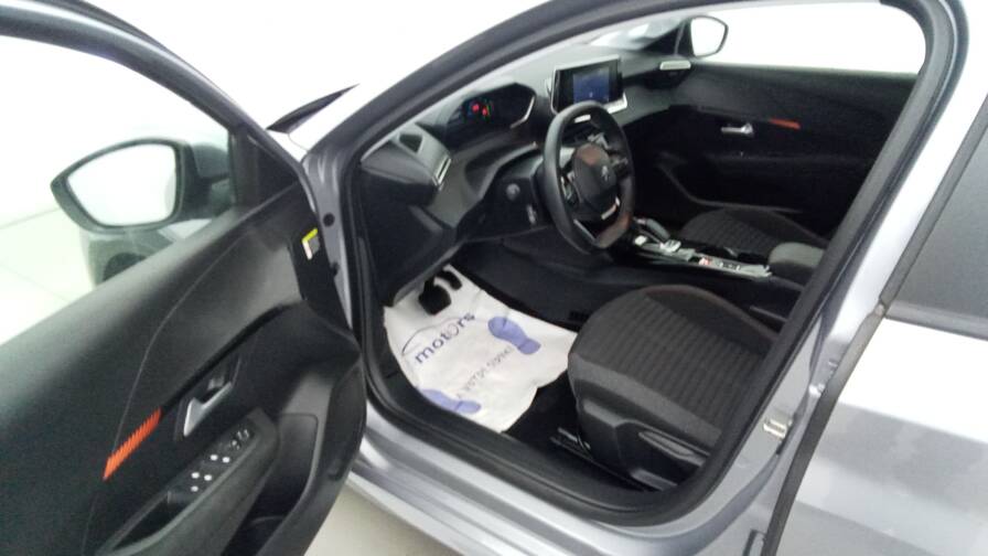 Mandataire Automobile occasion, recherche de Peugeot 208-electrique-50-kwh-136-active-plus-gps-plus-pdc-ar - E-Motors