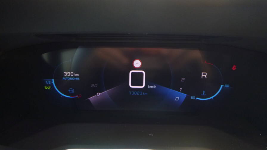 Mandataire Automobile occasion, recherche de Peugeot 208-puretech-100-s-s-eat8-gt - E-Motors