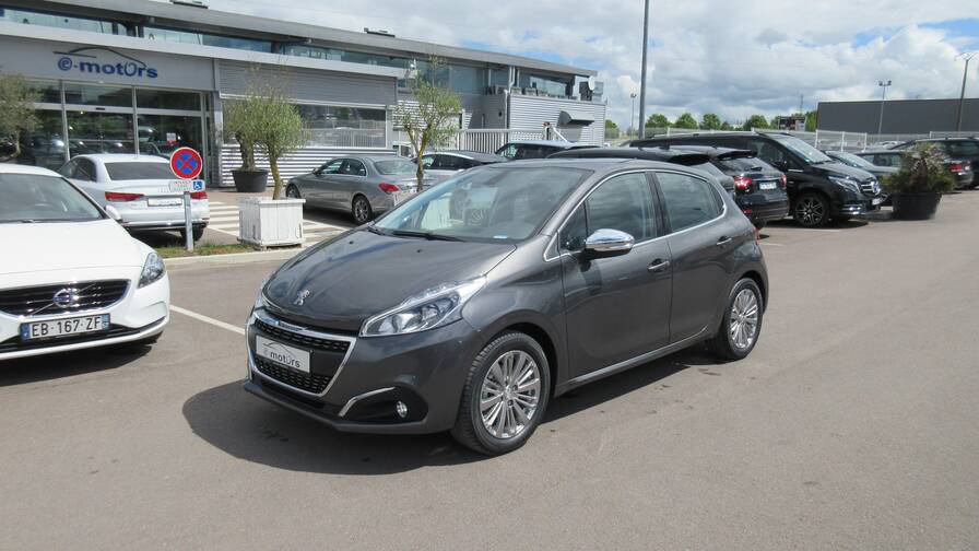 Avis-mandataire-auto-Emotors-Peugeot-208-Allure-bluehdi-100-s-s.