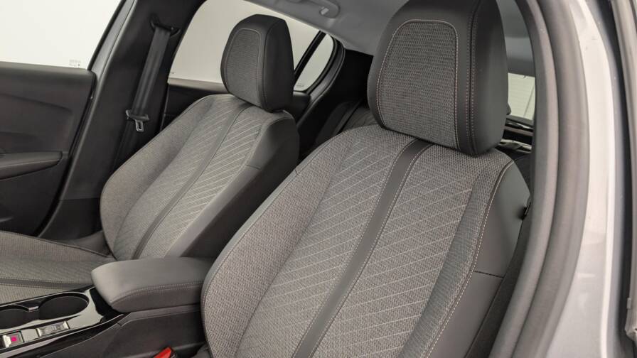 Mandataire Automobile occasion, recherche de Peugeot 208-hybrid-100-e-dcs6-allure - E-Motors