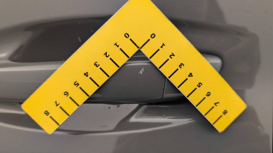 Mandataire Automobile occasion, recherche de Peugeot 208-hybrid-100-e-dcs6-allure - E-Motors