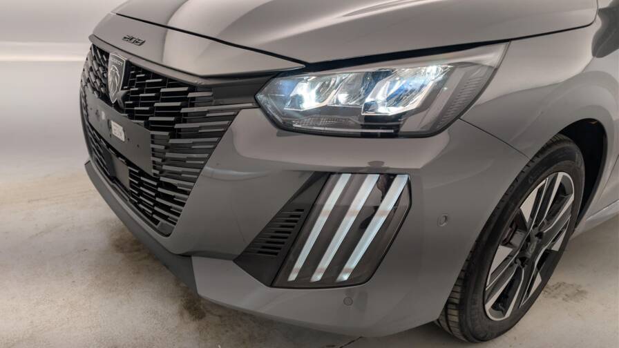Mandataire Automobile occasion, recherche de Peugeot 208-hybrid-100-e-dcs6-allure - E-Motors