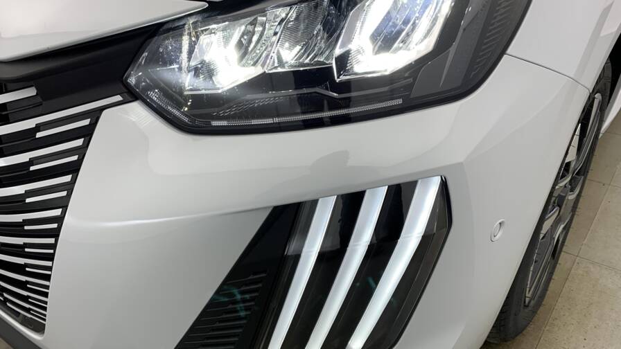 Mandataire Automobile neuf, recherche de Peugeot 208-hybrid-110-e-dcs6-allure - E-Motors