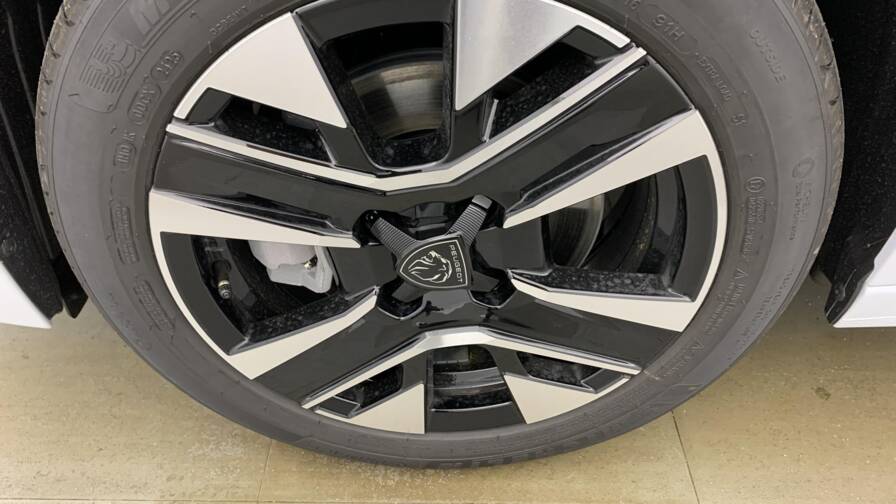 Mandataire Automobile neuf, recherche de Peugeot 208-hybrid-110-e-dcs6-allure - E-Motors