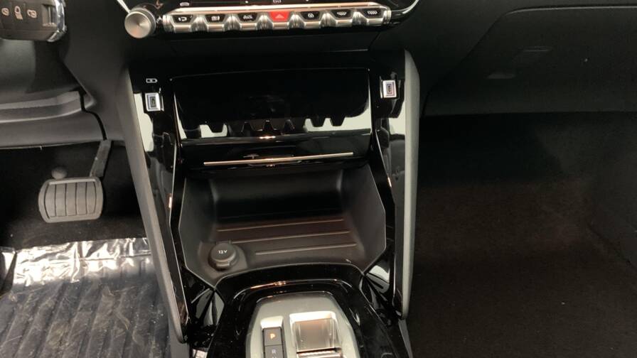 Mandataire Automobile neuf, recherche de Peugeot 208-hybrid-110-e-dcs6-allure - E-Motors