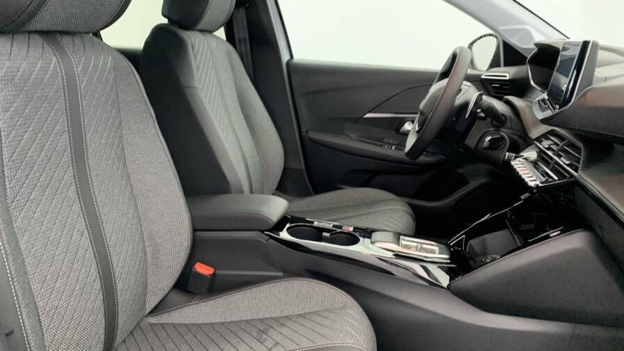 Mandataire Automobile neuf, recherche de Peugeot 208-hybrid-110-e-dcs6-allure - E-Motors