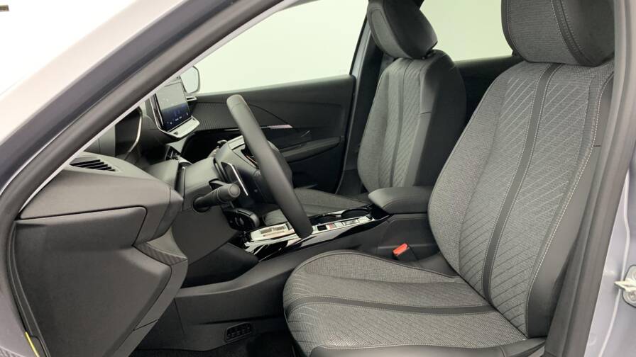 Mandataire Automobile neuf, recherche de Peugeot 208-hybrid-110-e-dcs6-allure - E-Motors