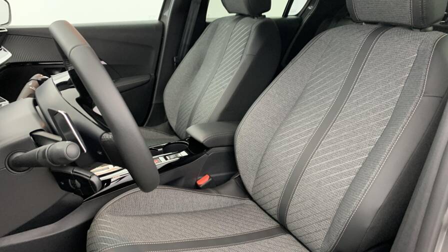 Mandataire Automobile neuf, recherche de Peugeot 208-hybrid-110-e-dcs6-allure - E-Motors