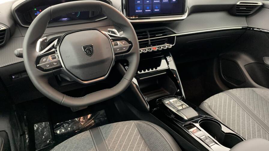 Mandataire Automobile neuf, recherche de Peugeot 208-hybrid-110-e-dcs6-allure - E-Motors