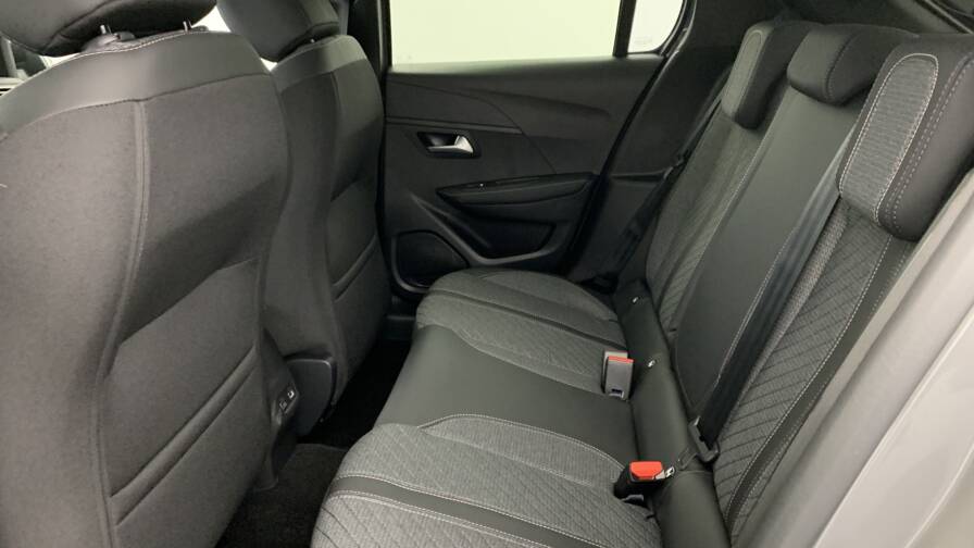 Mandataire Automobile neuf, recherche de Peugeot 208-hybrid-110-e-dcs6-allure - E-Motors