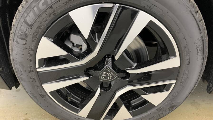 Mandataire Automobile neuf, recherche de Peugeot 208-hybrid-110-e-dcs6-allure - E-Motors