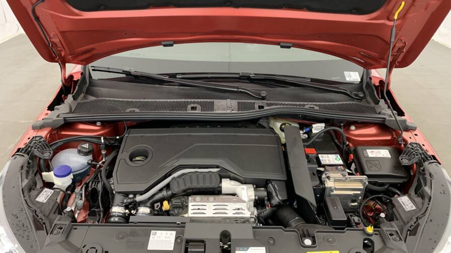 Mandataire Automobile neuf, recherche de Peugeot 208-hybrid-110-e-dcs6-allure - E-Motors