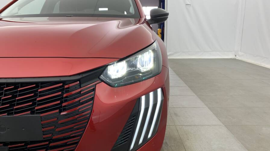 Mandataire Automobile neuf, recherche de Peugeot 208-hybrid-110-e-dcs6-allure - E-Motors