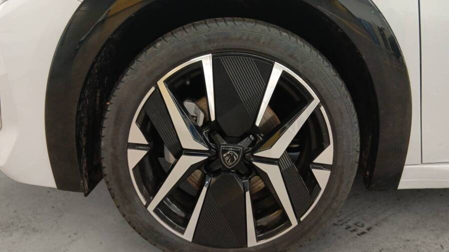 Mandataire Automobile occasion, recherche de Peugeot 208-hybrid-110-e-dcs6-gt - E-Motors