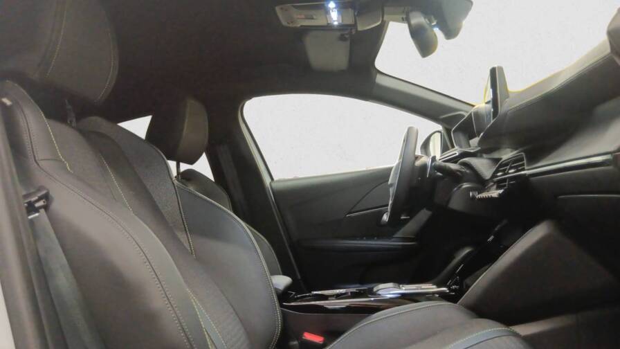 Mandataire Automobile occasion, recherche de Peugeot 208-hybrid-110-e-dcs6-gt - E-Motors