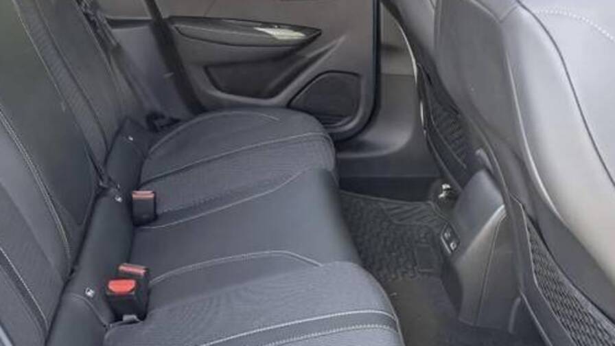 Mandataire Automobile occasion, recherche de Peugeot 208-hybrid-110-e-dcs6-gt - E-Motors