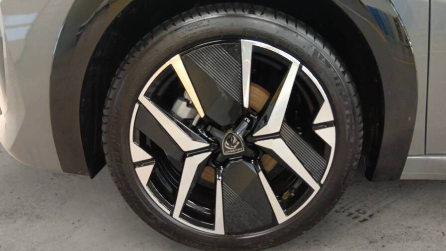 Mandataire Automobile occasion, recherche de Peugeot 208-hybrid-110-e-dcs6-gt - E-Motors