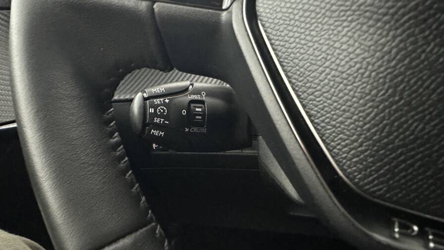 Mandataire Automobile occasion, recherche de Peugeot 208-ii-1-2-puretech-100ch-allure-eat8 - E-Motors