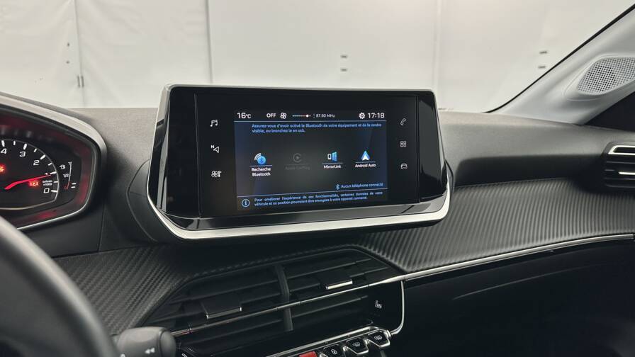 Mandataire Automobile occasion, recherche de Peugeot 208-ii-1-2-puretech-75ch-active-pack - E-Motors